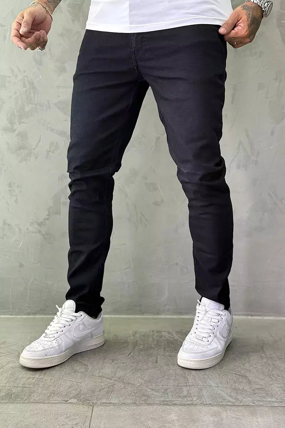 Calça Skinny Preta Básica Jay