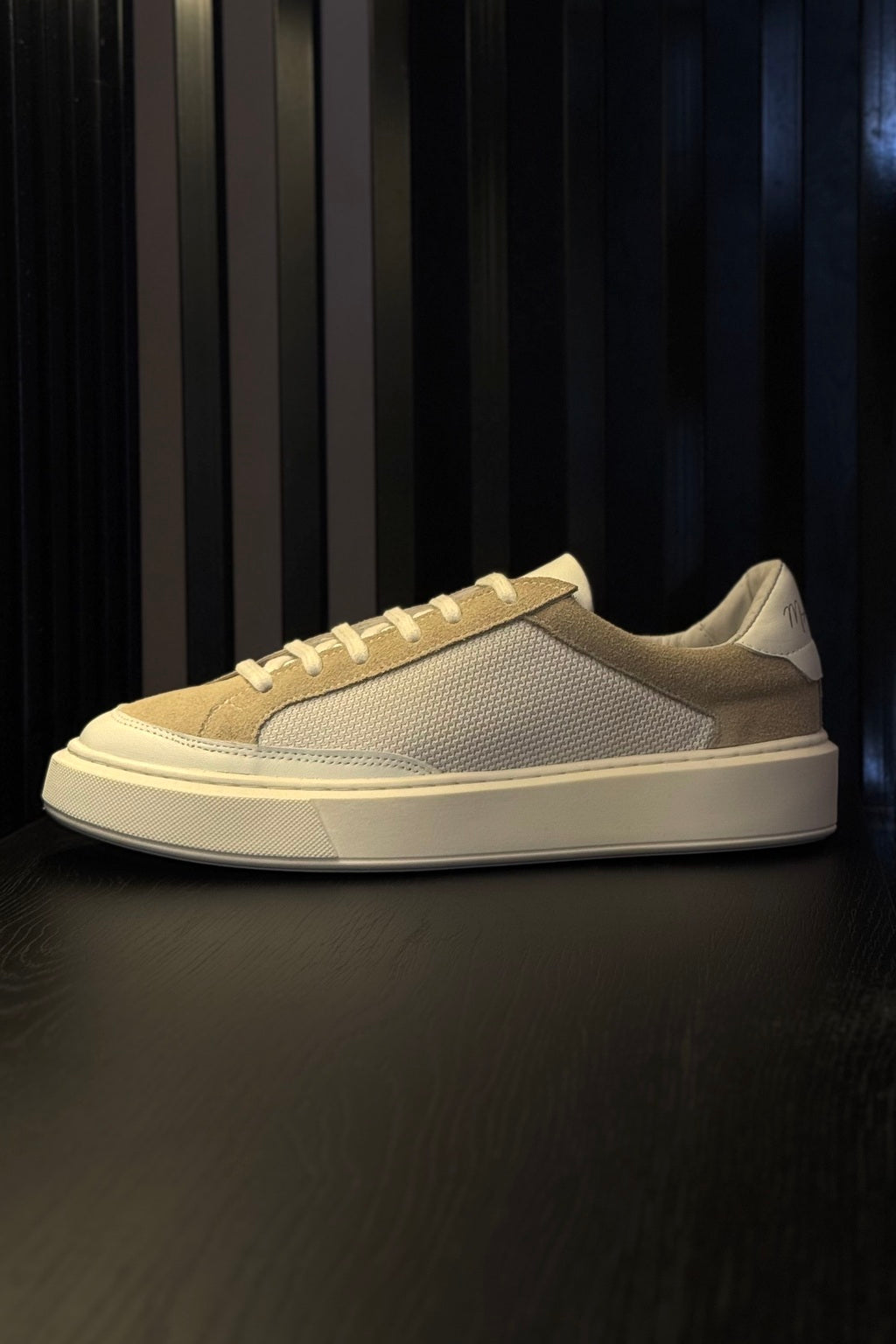 Sneaker Ares